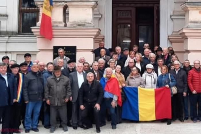 ÎN MOLDOVA A FOST CREATĂ O PLATFORMĂ DE REUNIFICARE NAȚIONALĂ, CARE VREA SĂ CANDIDEZE LA ALEGERILE PARLAMENTARE PE LISTELE PARTIDULUI ACASĂ