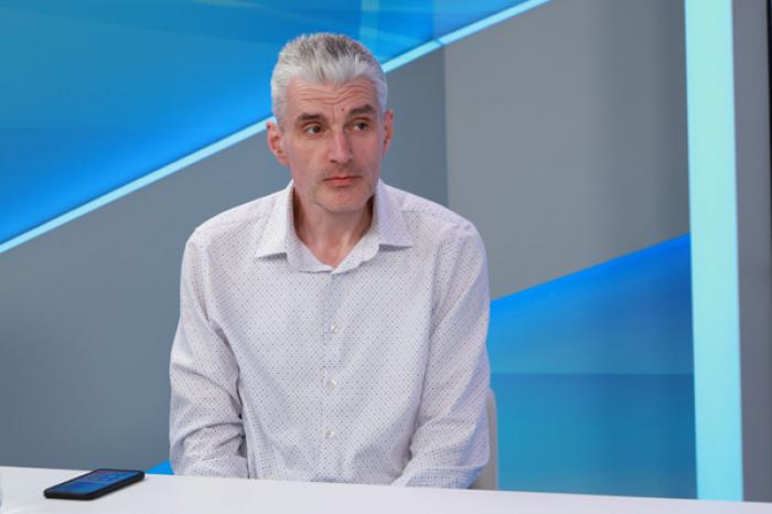 MEMBRU AL CONSILIULUI DE ADMINISTRAȚIE AL ENERGOCOM: ÎN LOC SĂ CONSTRUIASCĂ NOI CAPACITĂȚI, AUTORITĂȚILE FOLOSESC ASISTENȚA UE PENTRU COMPENSAȚII