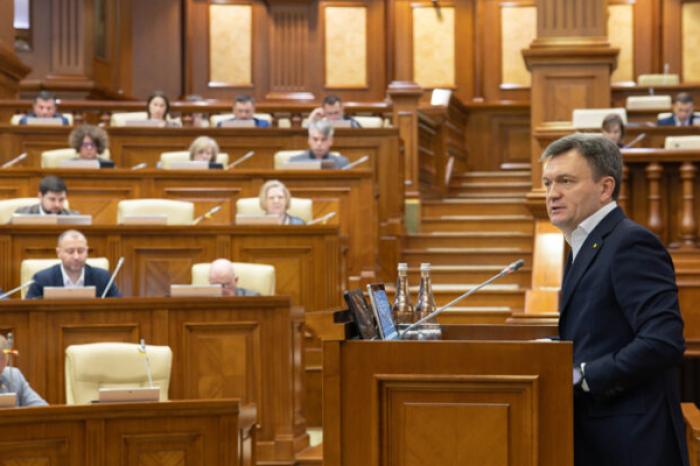 ​ПАРЛАМЕНТ ОДОБРИЛ «БЮДЖЕТ ПЛЮС», ПРЕДЛОЖЕННЫЙ ПРАВИТЕЛЬСТВОМ