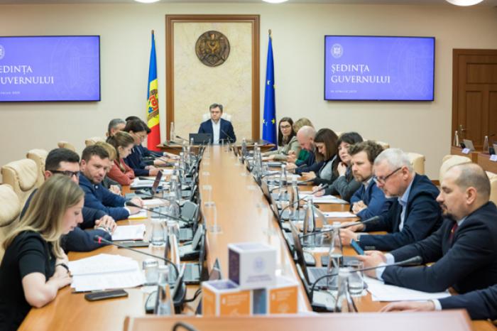 ПРАВИТЕЛЬСТВО ОДОБРИЛО ПОПРАВКИ В ЗАКОН О ПРИРОДНОМ ГАЗЕ, ЧТОБЫ БОРОТЬСЯ С ТЕКУЩИМ ДОМИНИРОВАНИЕМ «МОЛДОВАГАЗ» НА РЫНКЕ