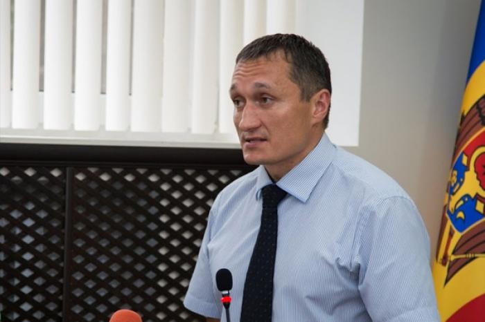 UN DEPUTAT GĂGĂUZ CERE O DATĂ PENTRU ALEGERI, ACUZÂNDU-L PE SPEAKER DE „ALIANȚĂ CU ȘOR”