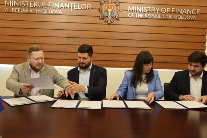 ENERGOCOM VA PRIMI UN ÎMPRUMUT DE PÂNĂ LA 400 DE MILIOANE DE EURO PENTRU A ASIGURA SECURITATEA APROVIZIONĂRII CU GAZE ȘI ELECTRICITATE