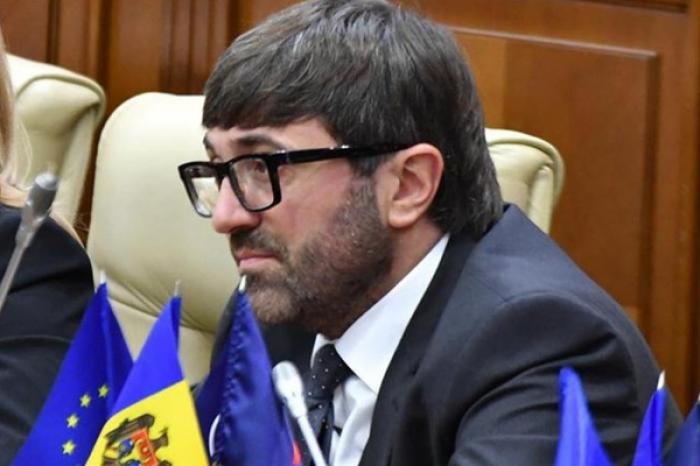 НА БЫВШЕГО ДЕПУТАТА ОТ ДЕМОКРАТИЧЕСКОЙ ПАРТИИ ВЛАДИМИРА АНДРОНАКИ ВОЗБУЖДЕНО ЕЩЕ ОДНО УГОЛОВНОЕ ДЕЛО