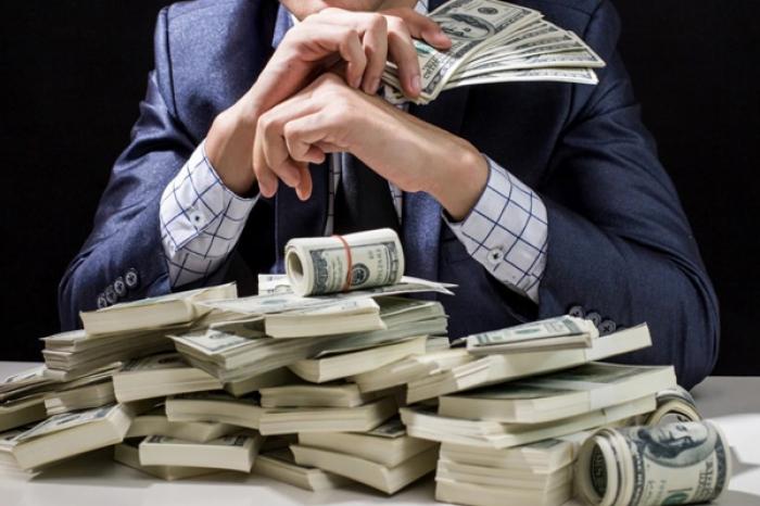 NUMĂRUL PERSOANELOR FIZICE CARE AU PRIMIT VENITURI DE MILIOANE DE DOLARI A CRESCUT CU APROAPE UN SFERT ÎN 2024