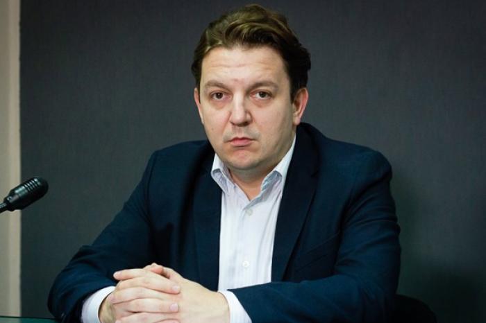 POLITOLOG: NOUL BLOC DE STÂNGĂ ESTE O FIGURĂ CENTRALĂ ÎN PROCESUL DE REVENIRE A MOLDOVEI ÎN SFERA DE INFLUENȚĂ A FEDERAȚIEI RUSE