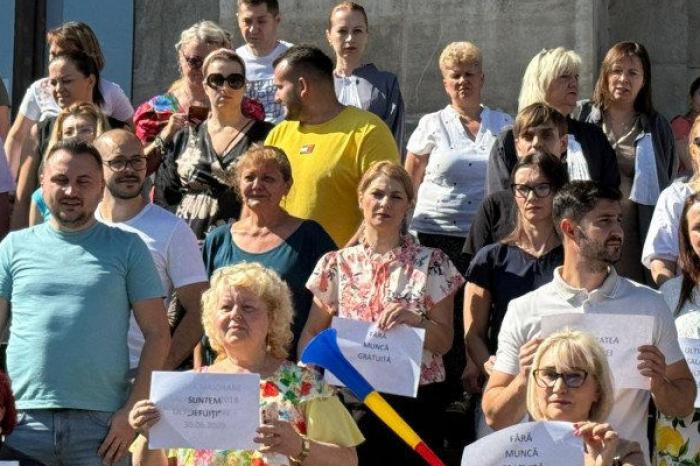 ​В Румынии после решения нового правительства о бюджетных сокращениях вспыхнули протесты