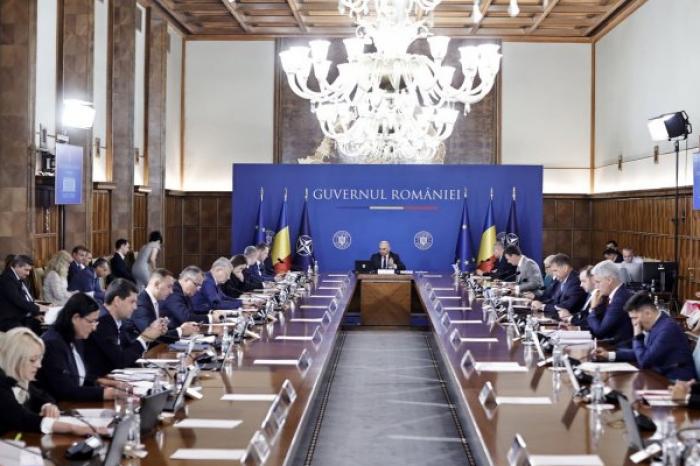 De azi, în România intră în vigoare primul pachet de măsuri fiscale: TVA și accize majorate