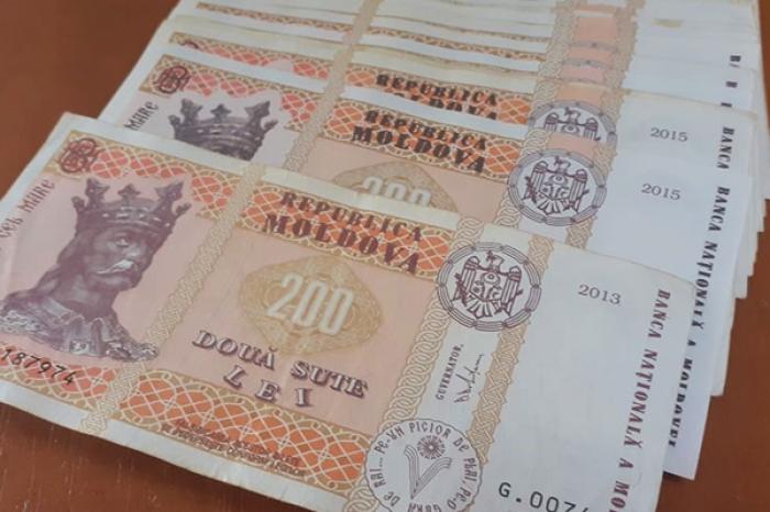 ПОРЯДКА 4 ТЫС. МОЛОДЫХ ЛЮДЕЙ СМОГУТ ВОСПОЛЬЗОВАТЬСЯ НАДБАВКОЙ В 3 ТЫС. ЛЕЕВ В ПЕРВЫЙ ГОД РАБОТЫ