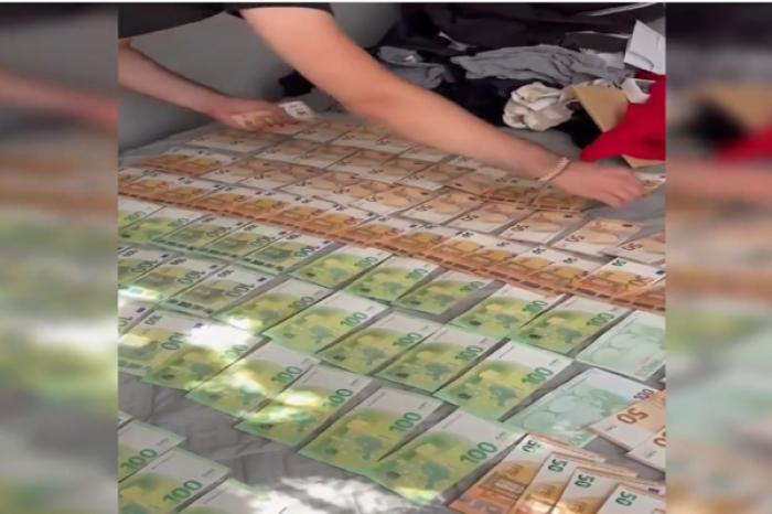 В КИШИНЕВЕ ЗАДЕРЖАНЫ ДВОЕ МОЛОДЫХ ЛЮДЕЙ, ПОДОЗРЕВАЕМЫХ В КРАЖЕ 50 ТЫСЯЧ ЕВРО