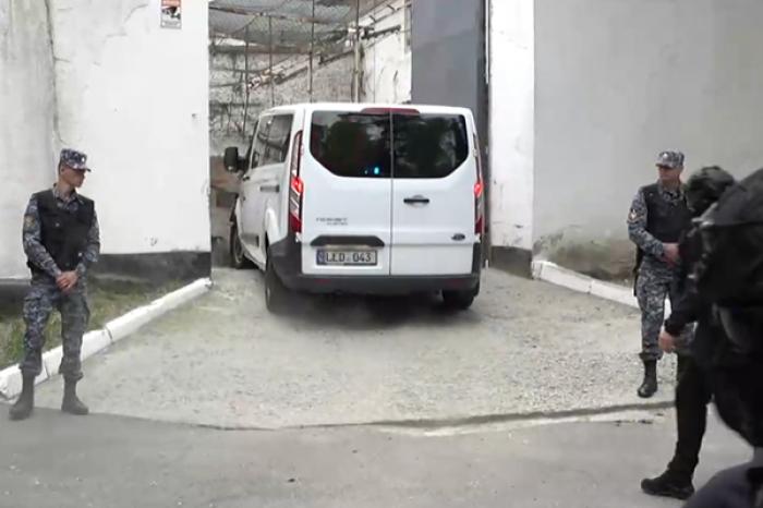 ДОСТАВЛЕННЫЙ В МОЛДОВУ ВЛАД ПЛАХОТНЮК ПОМЕЩЕН ПОД АРЕСТ НА 30 СУТОК НА ОСНОВАНИИ РАНЕЕ ВЫДАННЫХ СУДЕБНЫХ ОРДЕРОВ