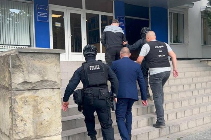 ​ПОЛИЦИЯ ЗАДЕРЖАЛА ПОДОЗРЕВАЕМЫХ В РАСПРОСТРАНЕНИИ ФАЛЬШИВЫХ ЕВРО