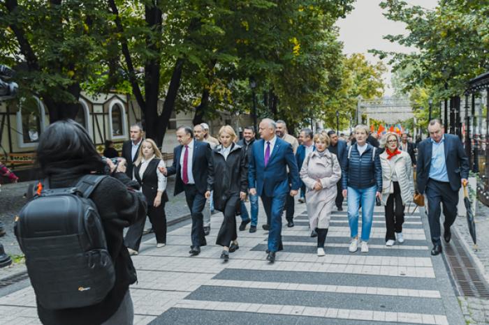 СТОРОННИКИ ПАТРИОТИЧЕСКОГО БЛОКА ПРОВЕЛИ МАРШ ЗА ЧЕСТНЫЕ ВЫБОРЫ