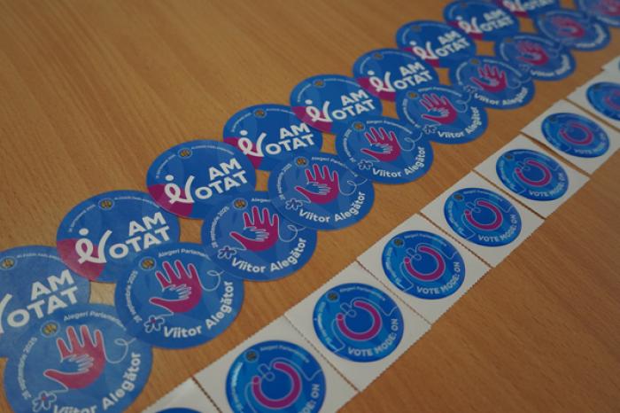 В ХОДЕ ВЫБОРОВ В ВОСКРЕСЕНЬЕ ЦЕНТРИЗБИРКОМ ИНИЦИИРУЕТ АКЦИИ ГРАЖДАНСКОГО ВОСПИТАНИЯ ПО УКРЕПЛЕНИЮ ДЕМОКРАТИИ