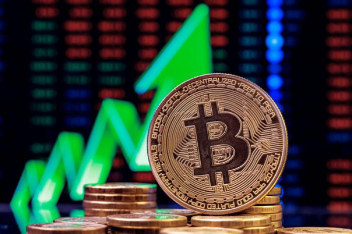 Биткоин побил исторический рекорд, превысив отметку $125 тысяч