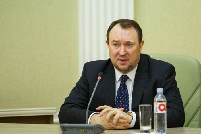 БЫВШИЙ ПРЕДСЕДАТЕЛЬ КОНСТИТУЦИОННОГО СУДА СЧИТАЕТ, ЧТО ЗАКОН О НЕЙТРАЛИТЕТЕ НЕ НУЖЕН