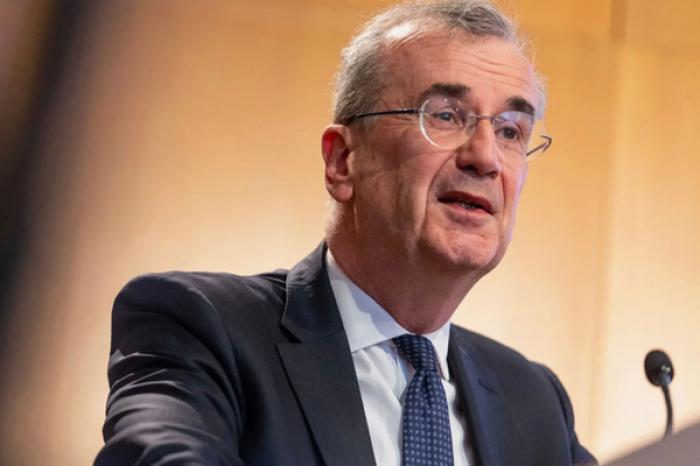 Глава Банка Франции: Стране грозит долговая петля