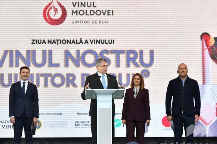МИНИСТР СЕЛЬСКОГО ХОЗЯЙСТВА: ВИНО - СИМВОЛ ТРАДИЦИЙ, ТРУДА И НАЦИОНАЛЬНОЙ ИДЕНТИЧНОСТИ МОЛДАВАН