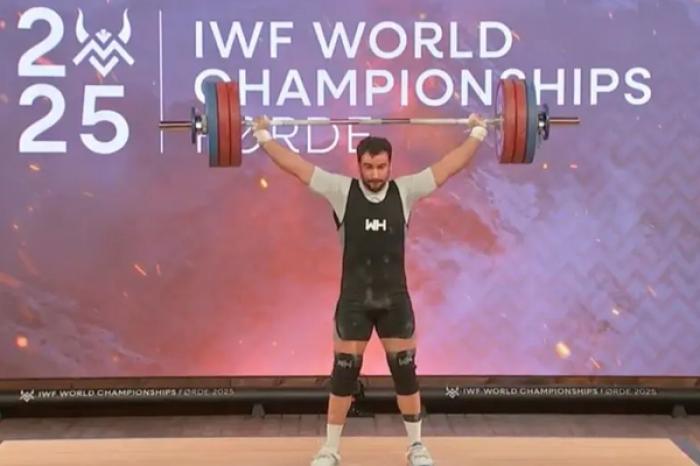 МОЛДАВСКИЙ ШТАНГИСТ МАРИН РОБУ СТАЛ БРОНЗОВЫМ ПРИЗЕРОМ ЧЕМПИОНАТА МИРА