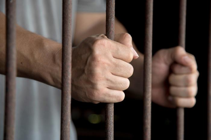 НАДЗИРАТЕЛЬ, СОДЕЙСТВОВАШИЙ ПОБЕГУ ИЗ КИШИНЕВСКОЙ ТЮРЬМЫ ГРАЖДАНКИ УКРАИНЫ, ОСУЖДЕН НА ТРИ ГОДА