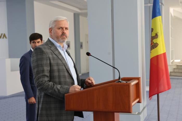 ​ТАРИФ НА ТЕПЛО ОСТАНЕТСЯ ПРЕЖНИМ – ДИРЕКТОР TERMOELECTRICA ЮРИЕ РАЗЛОВАН