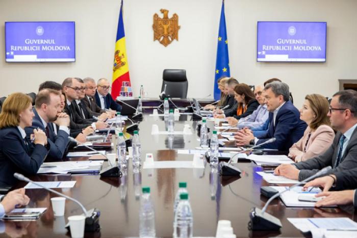 УХОДЯЩИЙ ПРЕМЬЕР-МИНИСТР: РЕФОРМА ЮСТИЦИИ ДОЛЖНА ПРОДОЛЖАТЬСЯ БОЛЕЕ РЕШИТЕЛЬНО И БЫСТРО