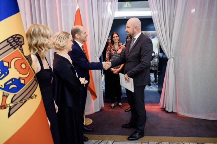 ​ВИЦЕ-ПРЕМЬЕР ПОЗДРАВИЛ ТУРЕЦКИЙ НАРОД, И ВЛАСТИ ПО СЛУЧАЮ НАЦИОНАЛЬНОГО ДНЯ ТУРЦИИ