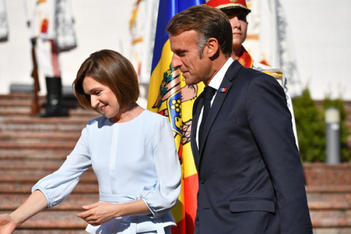 ЗА ПОСЛЕДНИЕ ТРИ МЕСЯЦА ПРЕЗИДЕНТ МАЙЯ САНДУ ПОЛУЧИЛА 24 ПРОТОКОЛЬНЫХ ПОДАРКА, ВСЕ ОНИ ПЕРЕДАНЫ В РАСПОРЯЖЕНИИ АППАРАТА ПРЕЗИДЕНТА