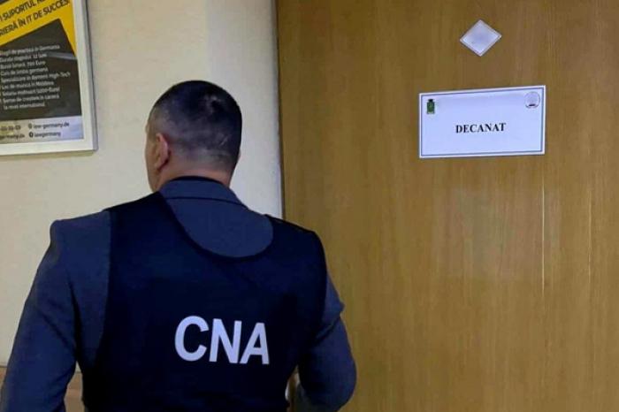 В НЦБК ОПУБЛИКОВАЛИ ЗАПИСИ ПЕРЕГОВОРОВ ПО ТЕЛЕФОНУ ДЕКАНА ВУЗА И ДИРЕКТОРА КОЛЛЕДЖА, ВЫМОГАВШИХ ВЗЯТКИ У СТУДЕНТОВ