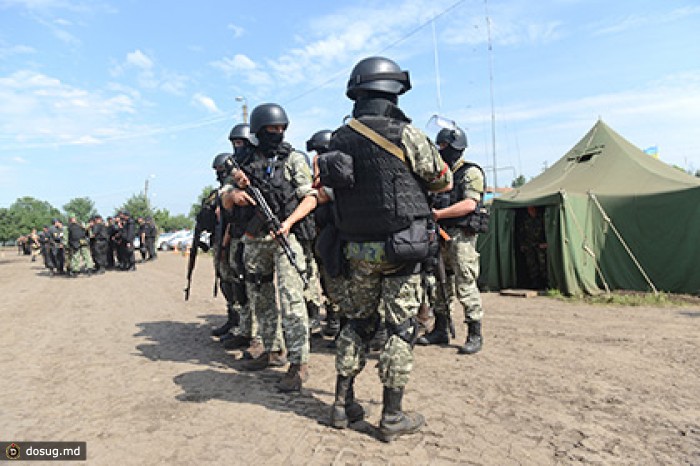 400 украинских военных попросили убежища в России