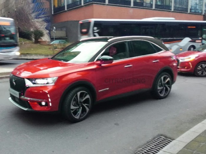 Премиальный кроссовер Citroen показали на фото