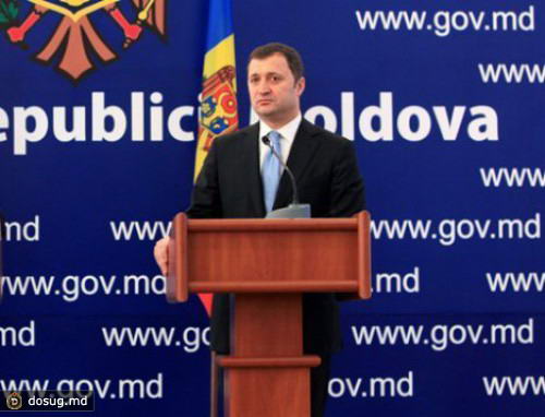 Премьер назначил чиновникам крайний срок