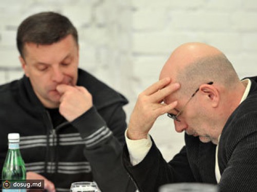 Акунин и Парфенов учредили "Лигу избирателей"