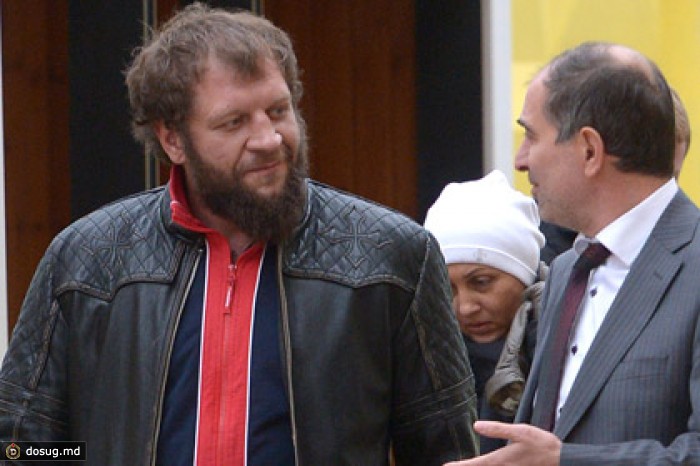 Александр Емельяненко пожаловался в полицию на нападение пенсионера
