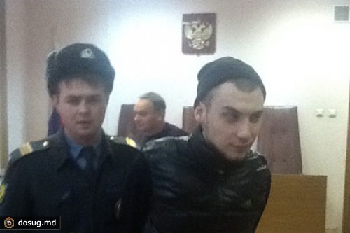 Антифашисту дали 3,5 года за нападение на националистов