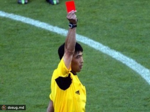 Арбитр матчей ЧМ-2002 получил пять с половиной лет тюрьмы