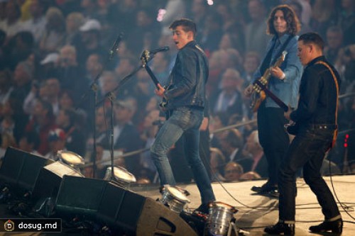 Arctic Monkeys выпустят новый альбом в 2013 году