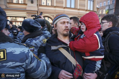 Арт-группа «Война» переехала в Италию