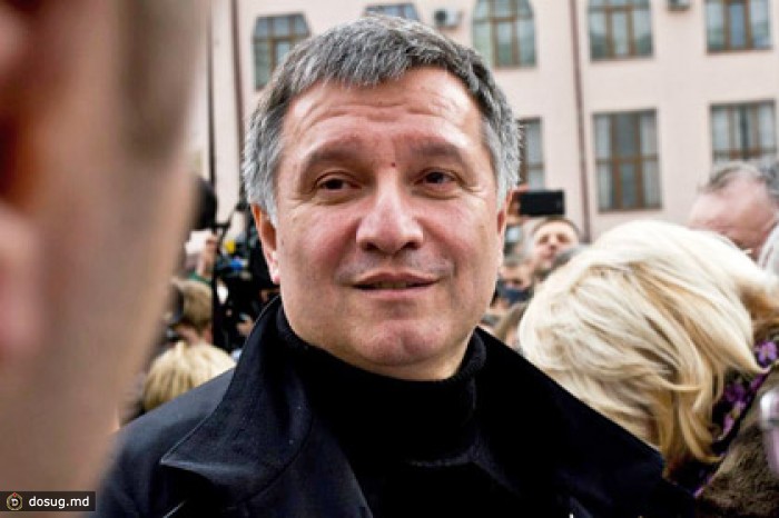 Аваков сообщил о гибели трех человек в Мариуполе