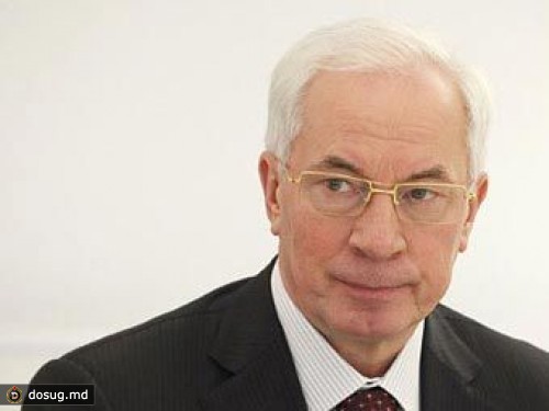 Азаров нашел "перфоратор" для "железобетонного" контракта "Газпрома"