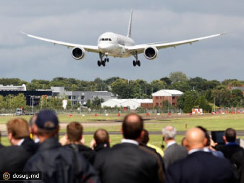 Boeing и Airbus продали на "Фарнборо" более 500 самолетов