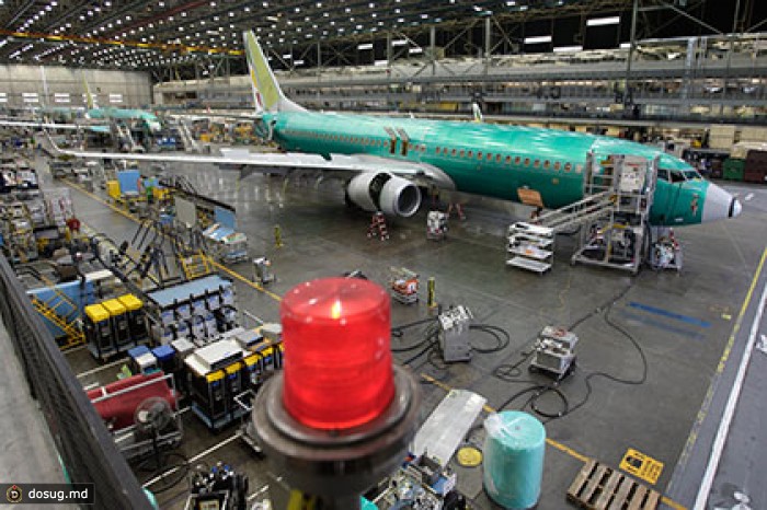 Boeing обеспокоился срывом поставок из Украины и России