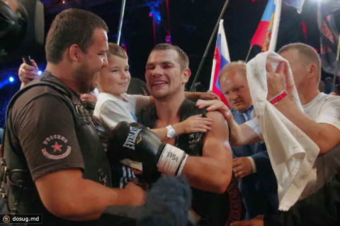 Боксер Чудинов защитил титул чемпиона мира в Севастополе