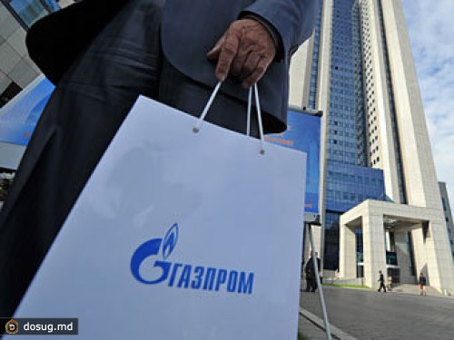 Чистая прибыль "Газпрома" упала на треть