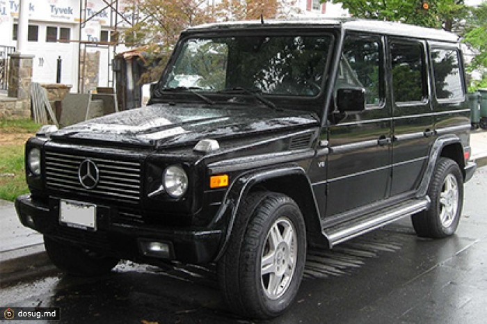 Daimler из-за санкций прекратит поставки бронированного Mercedes в Россию