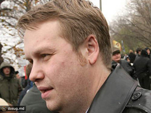 Демушкин ушел из организаторов "Русского марша" из-за угрозы ареста