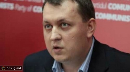 Депутат ПКРМ Григорий Петренко выдворен с пленарного заседания