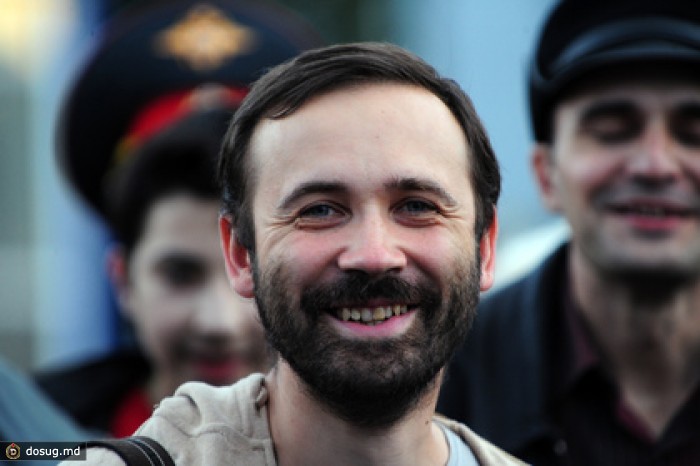 Депутатам Пономареву и Михееву запретили покидать Россию из-за долгов
