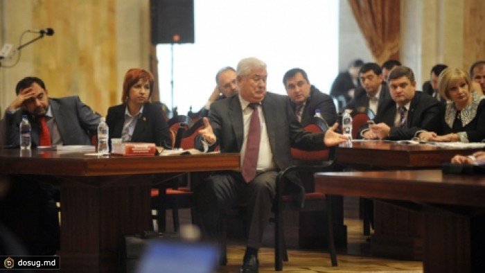 Депутаты рассмотрят новый вотум недоверия коммунистов кабмину