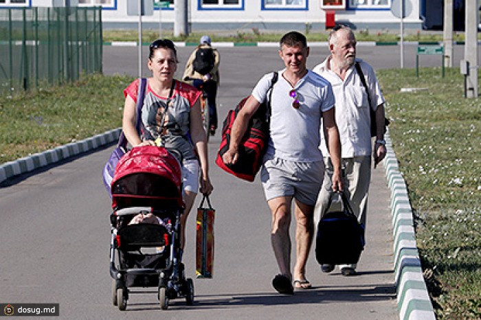 Для переселенцев из Крыма и с востока Украины создадут компьютерную базу