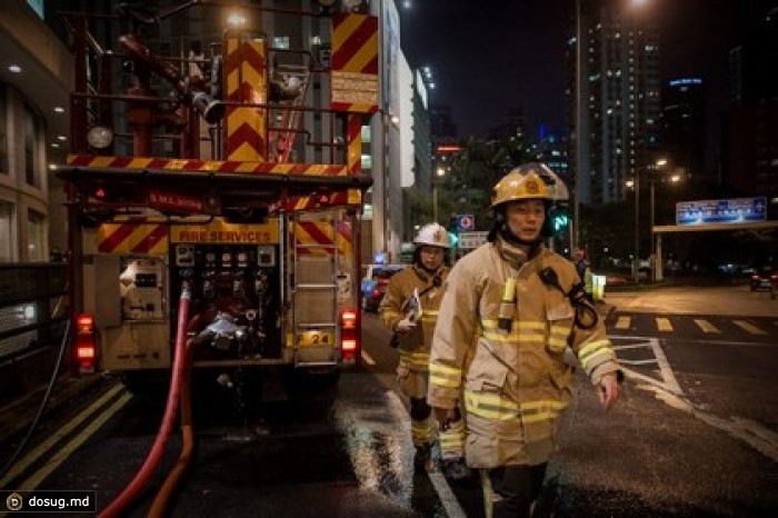 Две тысячи жителей Гонконга эвакуировали из-за бомбы